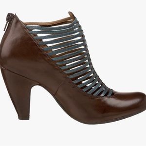 Miz Mooz Sloan Leather Heel